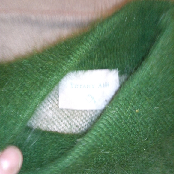 Sweater - Picture 2 of 9